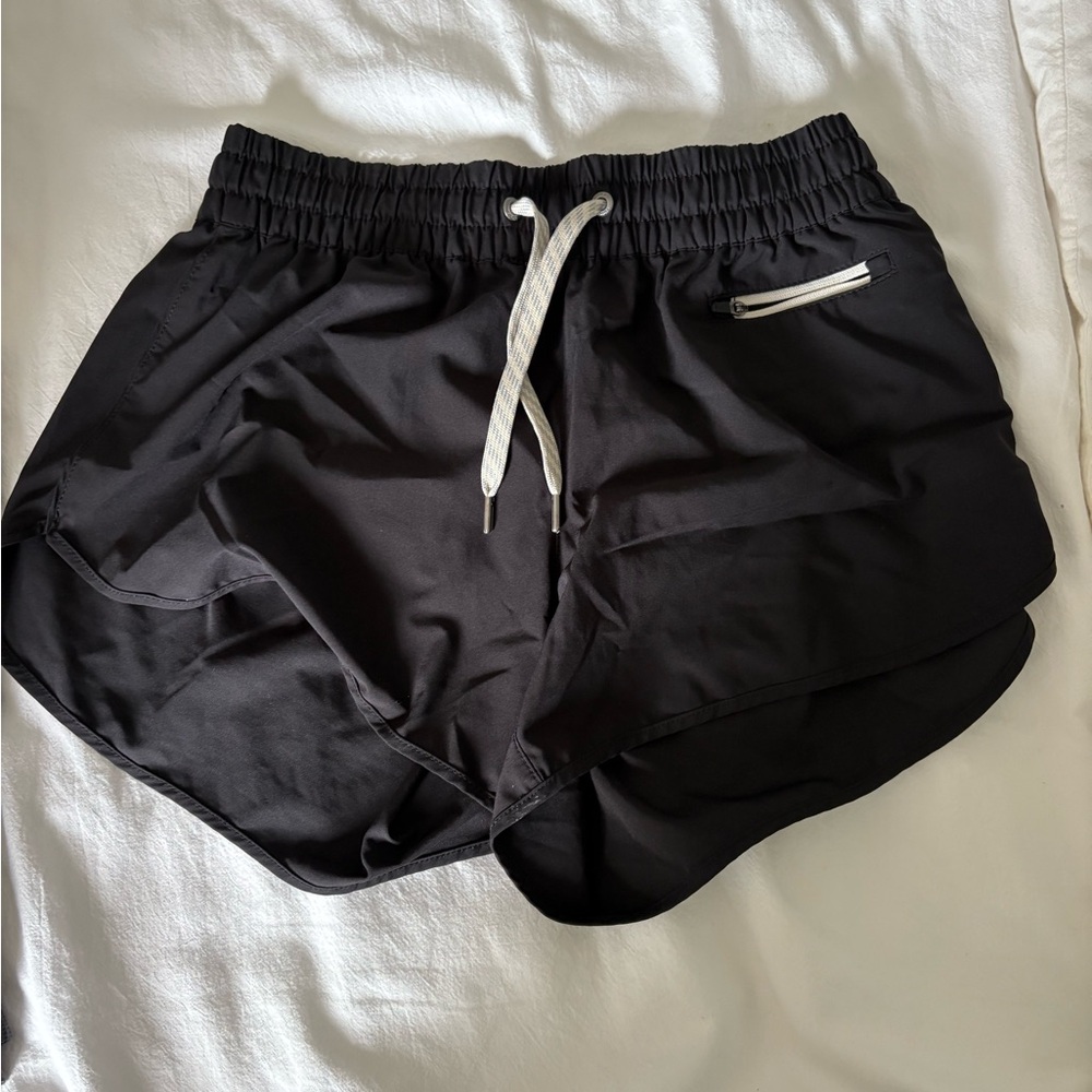 Vuori Black Women's Athletic Shorts